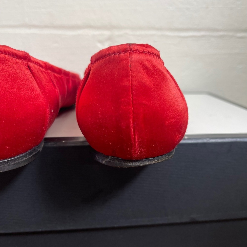 Vintage Prada Red Satin Pleated Ballet Flats Shoes Slip On Women 37.5 EU/7.5 US - Picture 7 of 14